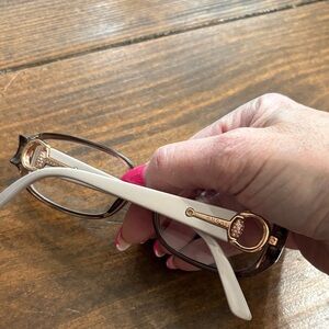 Gucci White and Gold Eyewear